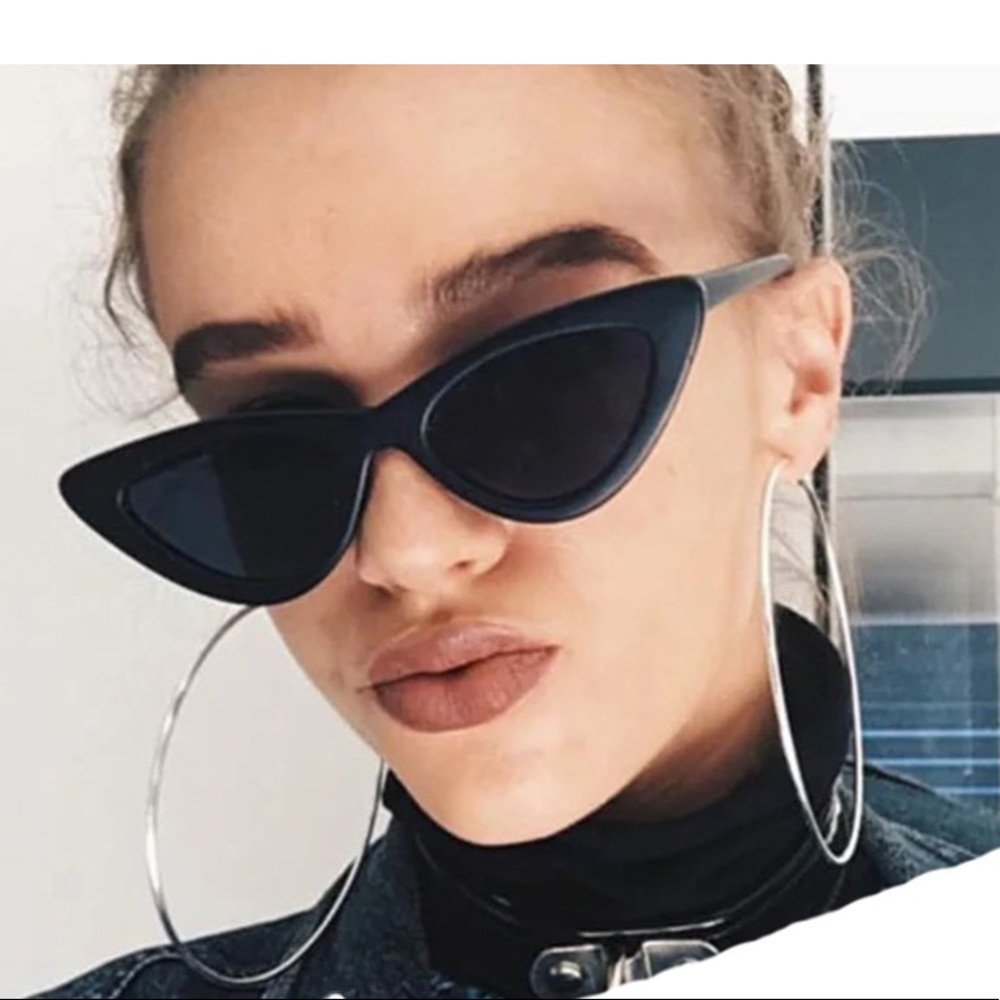 Women Vintage Cat eye sunglasses - Picture 1 of 3